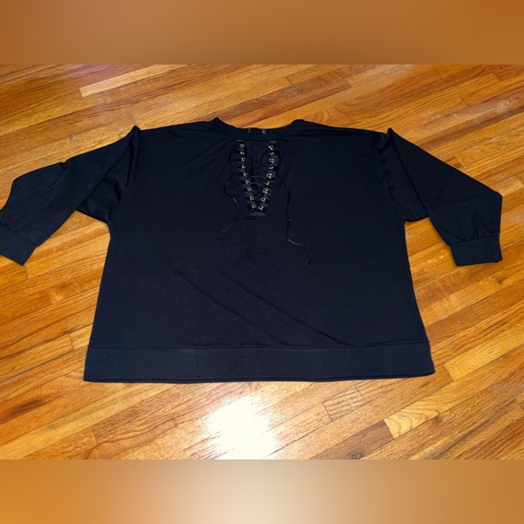 T shirt cut out - Picture 1 of 1